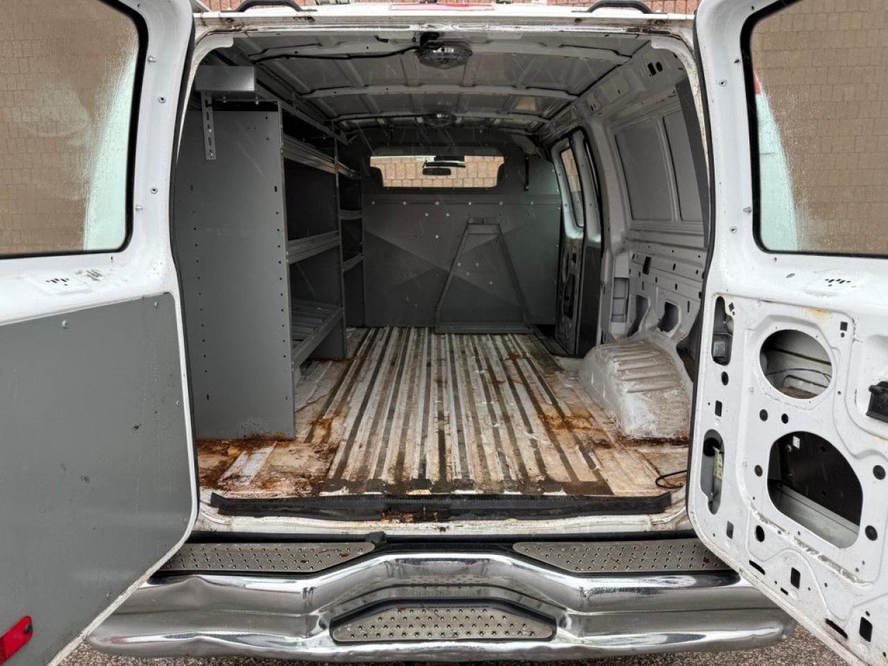 2011 Ford E150 E-Series | E-150 | LOW KMS | SHELVES INSTALLED | - Photo #15