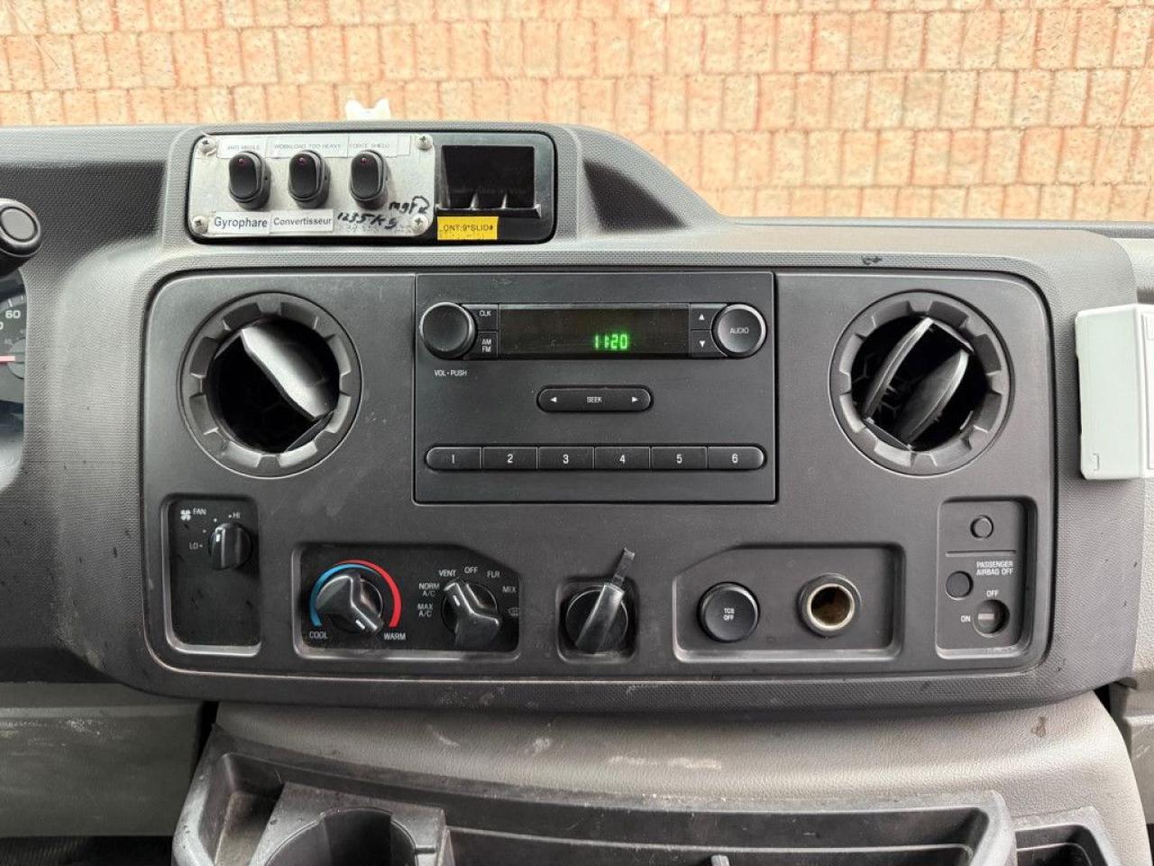 2011 Ford E150 E-Series | E-150 | LOW KMS | SHELVES INSTALLED | - Photo #16
