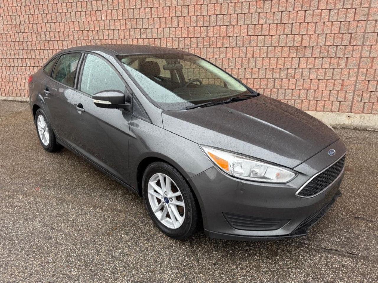 2017 Ford Focus SE | ONE OWNER | BACK-UP CAM | BLUETOOTH | ALLOY WHEELS | - Photo #8