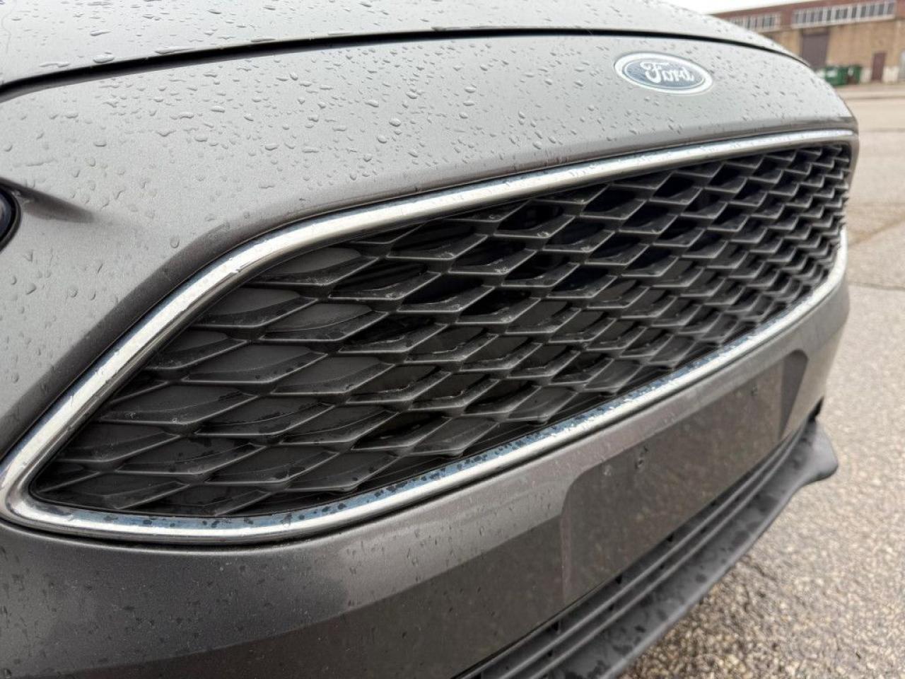 2017 Ford Focus SE | ONE OWNER | BACK-UP CAM | BLUETOOTH | ALLOY WHEELS | - Photo #21