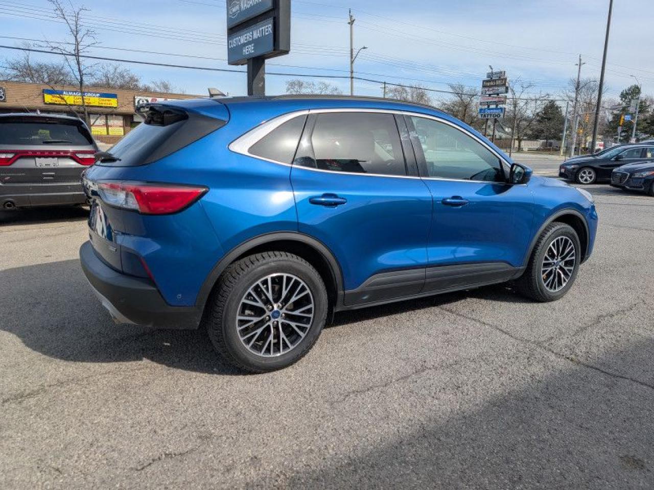 2022 Ford Escape Titanium  **TITANIUM PREMIUM PACKAGE** Photo4