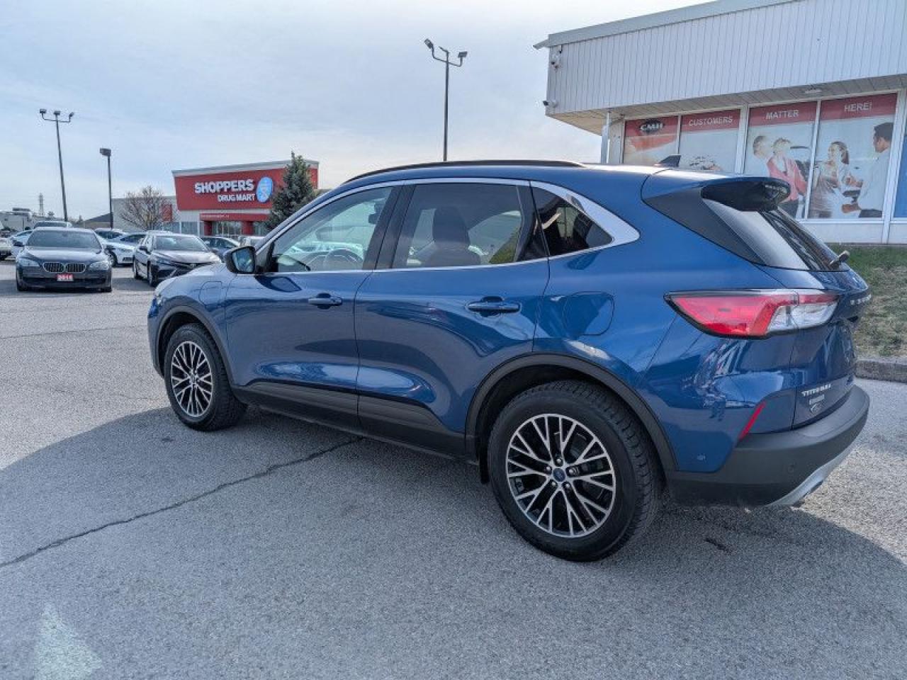 2022 Ford Escape Titanium  **TITANIUM PREMIUM PACKAGE** Photo2