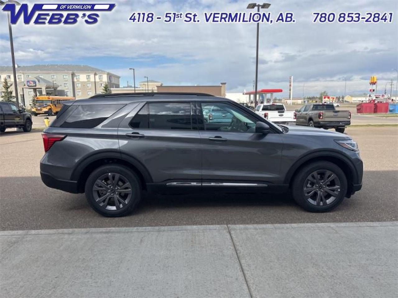 2025 Ford Explorer ACTIVE Photo5