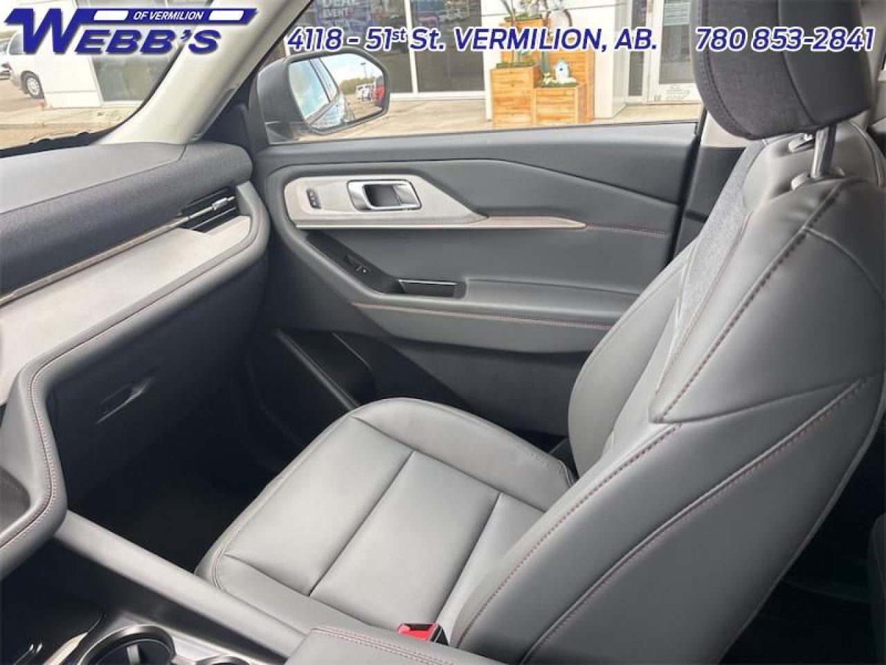 2025 Ford Explorer ACTIVE Photo5