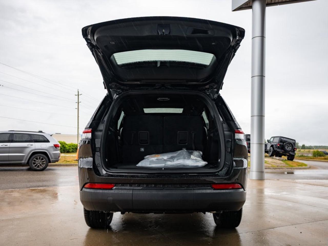 2025 Jeep Grand Cherokee L Limited Photo