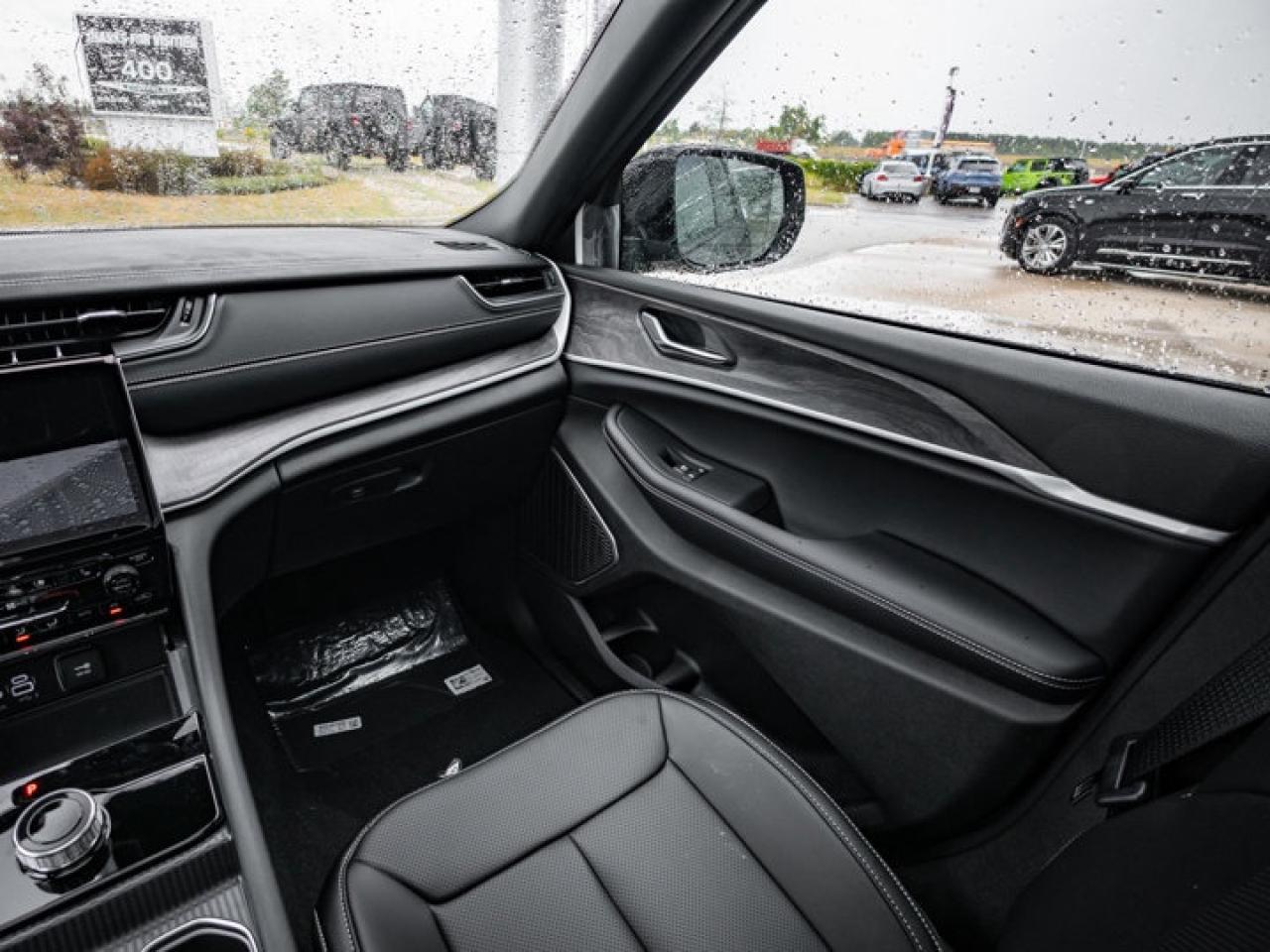 2025 Jeep Grand Cherokee L Limited Photo