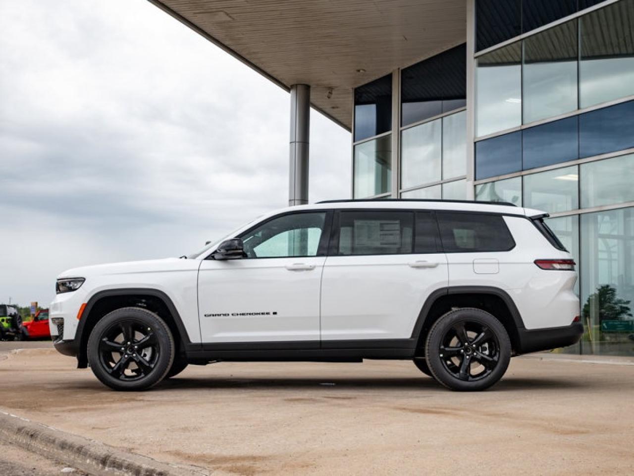 2025 Jeep Grand Cherokee L Limited Photo