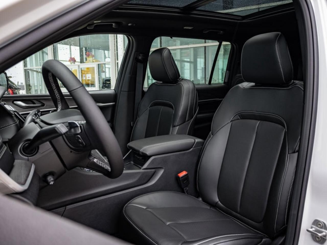 2025 Jeep Grand Cherokee L Limited Photo