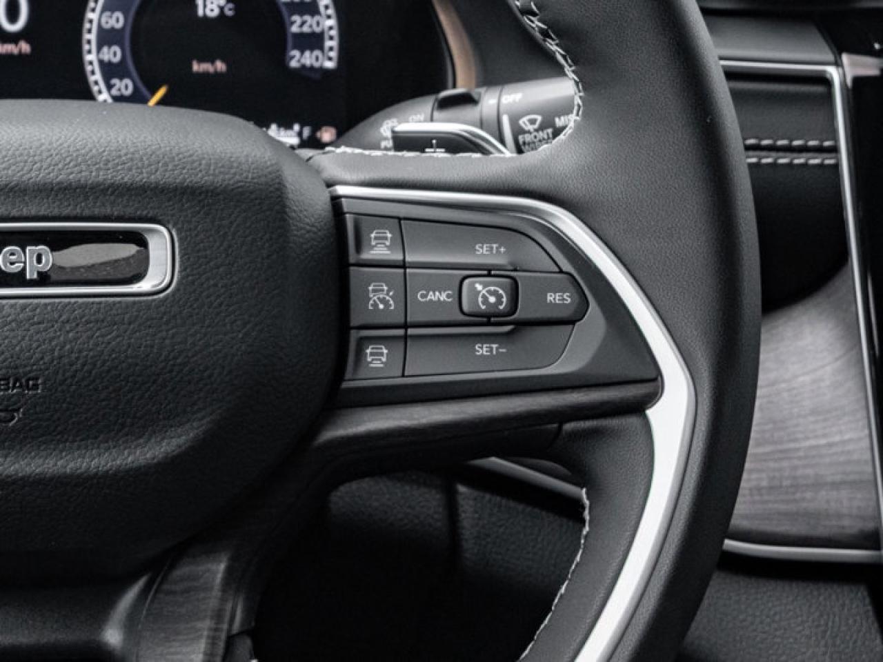 2025 Jeep Grand Cherokee L Limited Photo