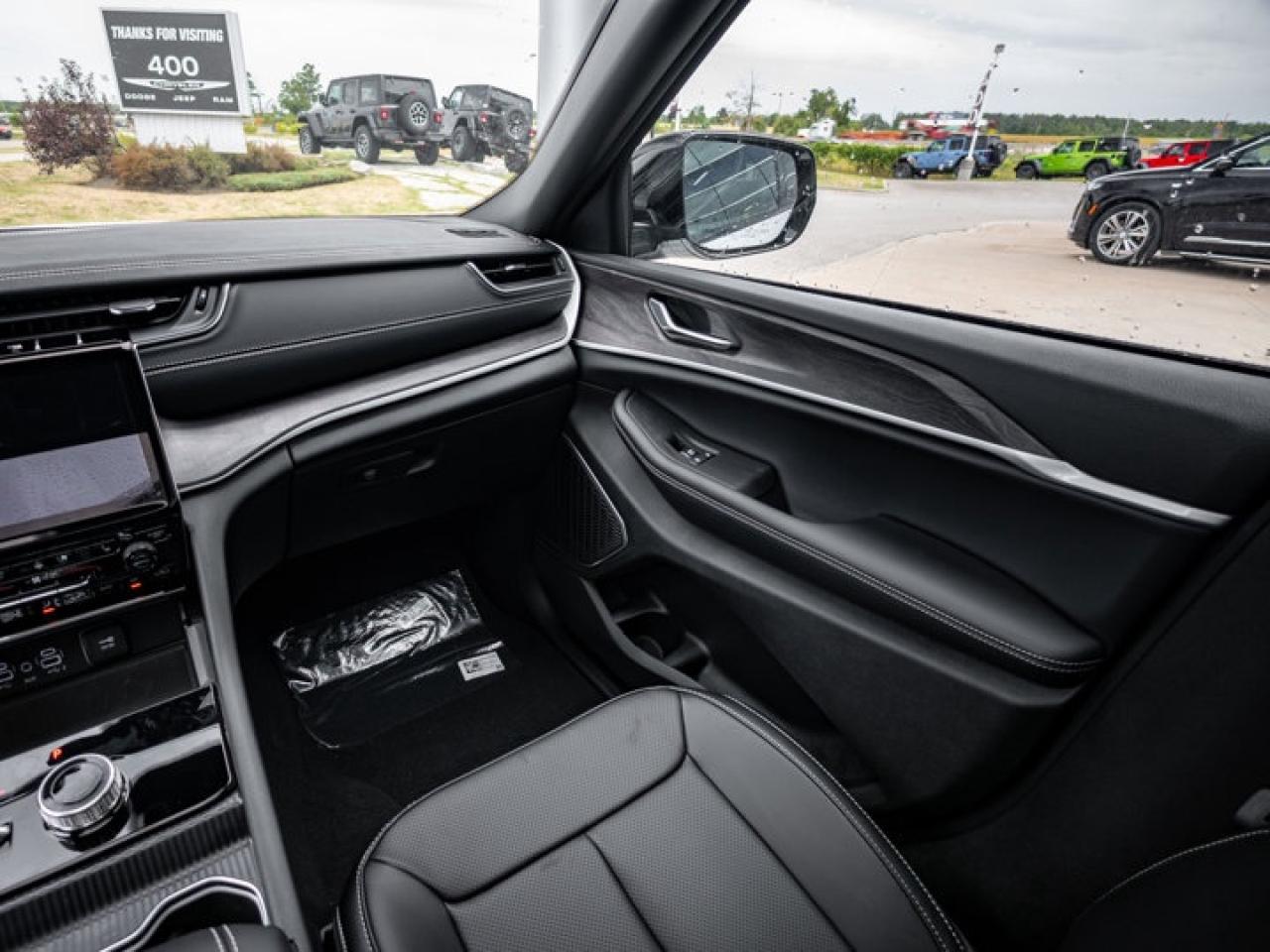 2025 Jeep Grand Cherokee L Limited Photo