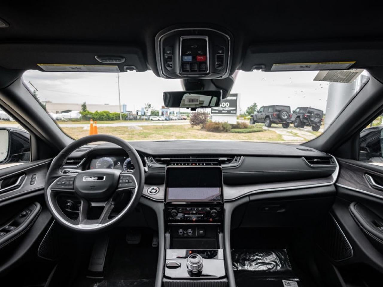 2025 Jeep Grand Cherokee L Limited Photo