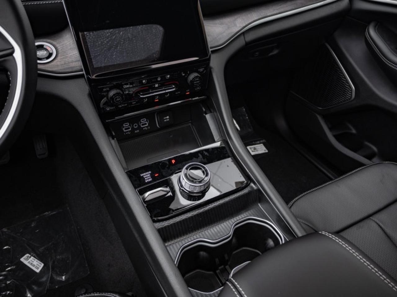 2025 Jeep Grand Cherokee L Limited Photo