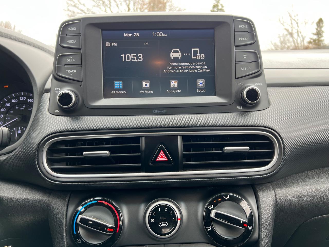 2021 Hyundai KONA Essential - Photo #18