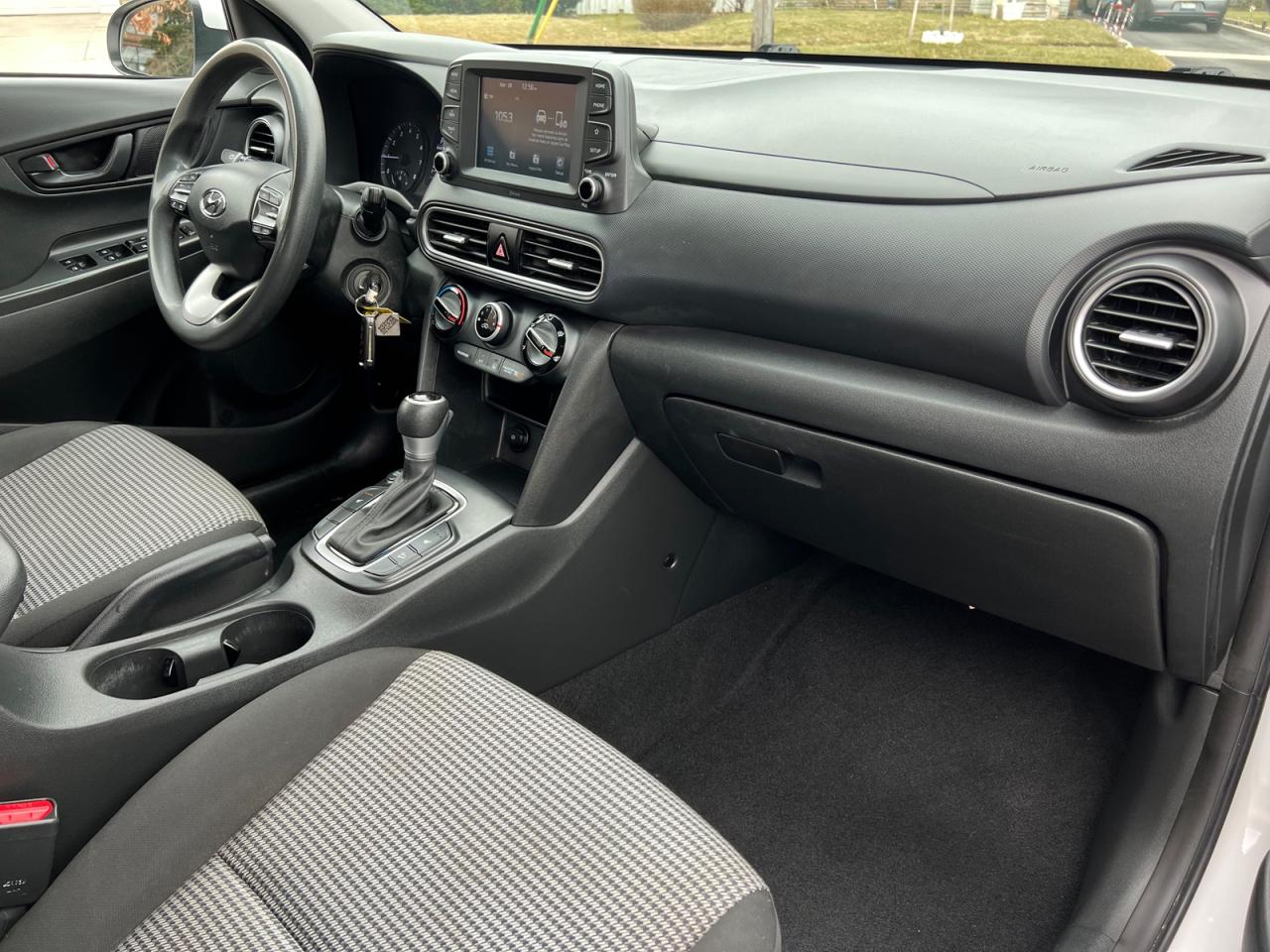 2021 Hyundai KONA Essential - Photo #24