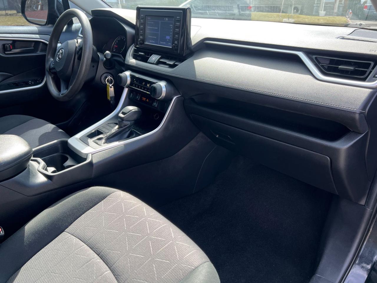 2019 Toyota RAV4 LE - Photo #10