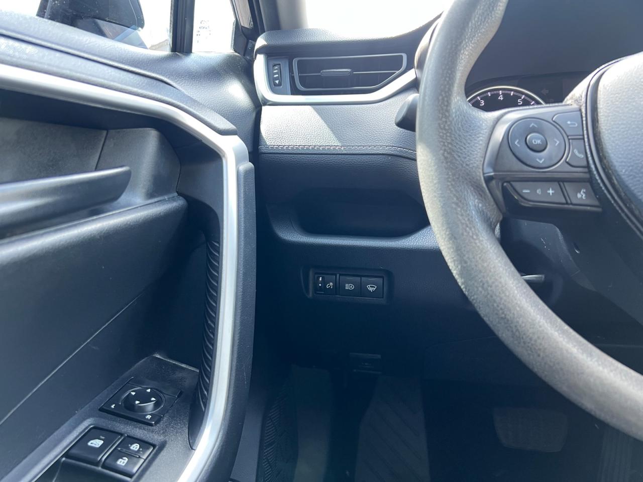 2019 Toyota RAV4 LE - Photo #19