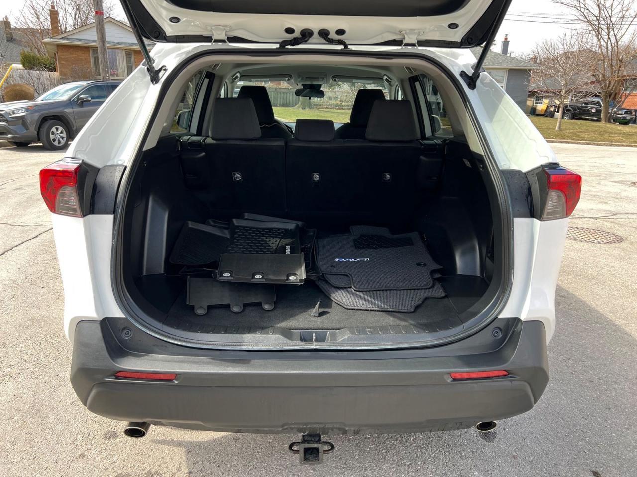 2020 Toyota RAV4 LE - Photo #13