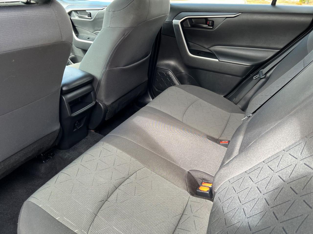 2020 Toyota RAV4 LE - Photo #14