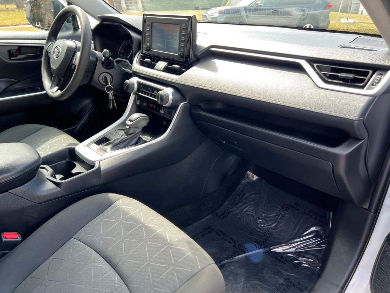 2020 Toyota RAV4 LE - Photo #10