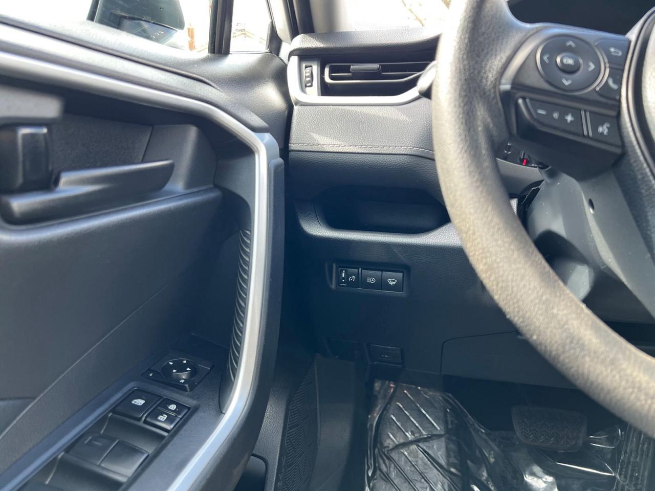 2020 Toyota RAV4 LE - Photo #21