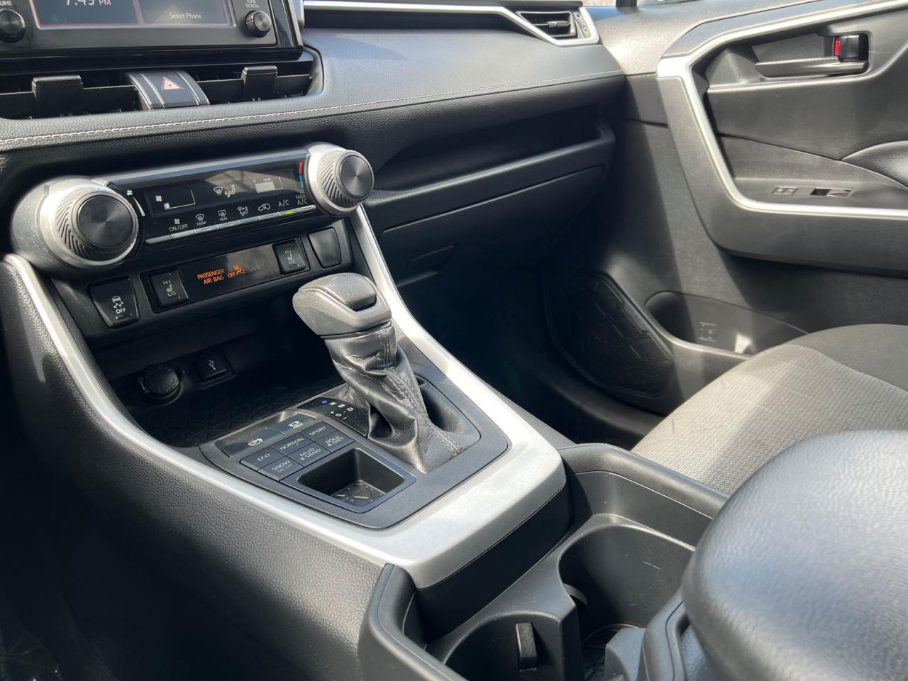 2020 Toyota RAV4 LE - Photo #24
