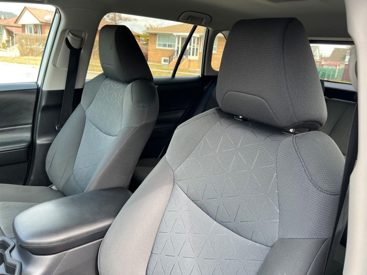 2020 Toyota RAV4 LE - Photo #19