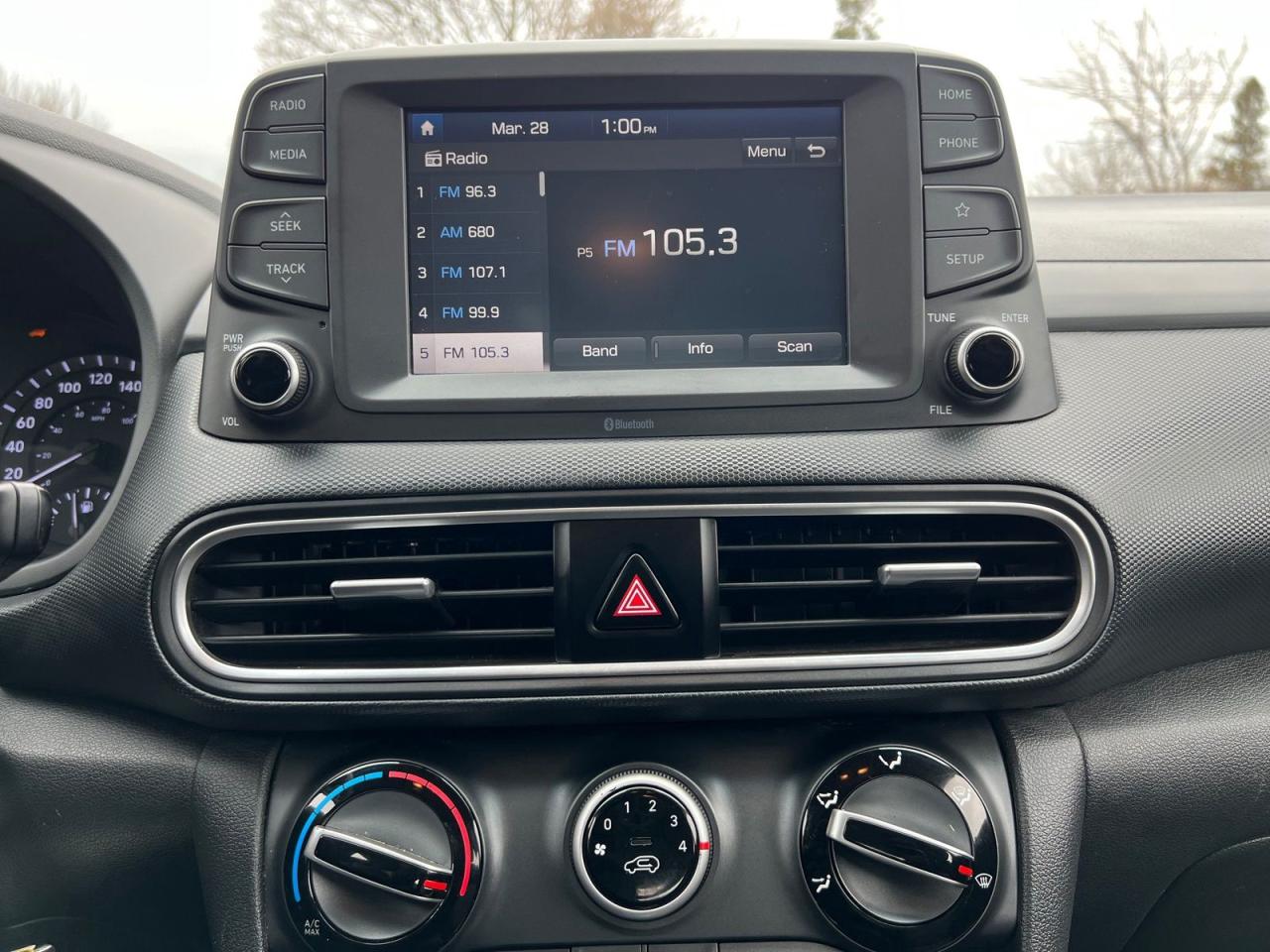 2021 Hyundai KONA Essential - Photo #19