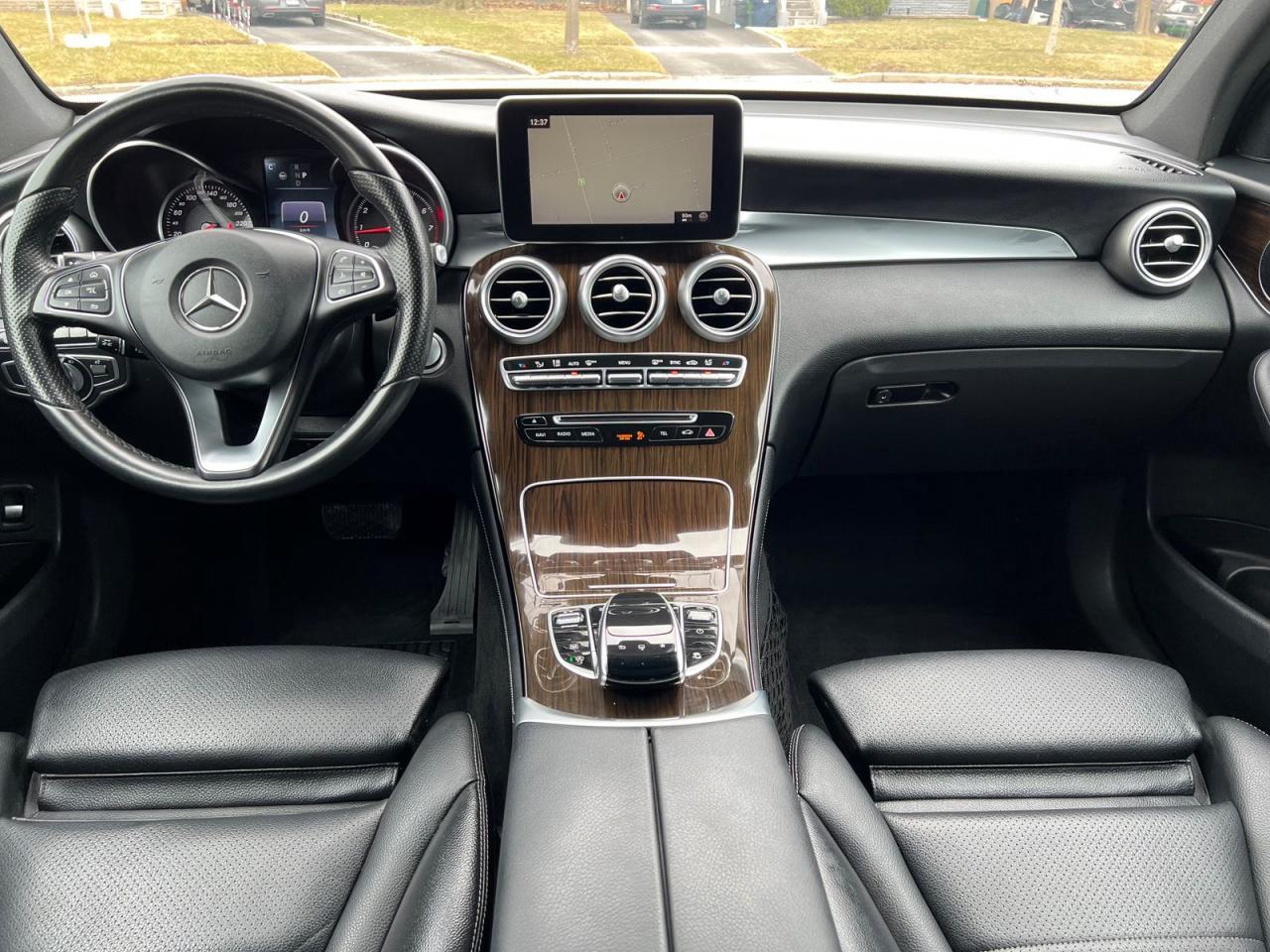 2016 Mercedes-Benz GL-Class GLC300 4MATIC - Photo #18