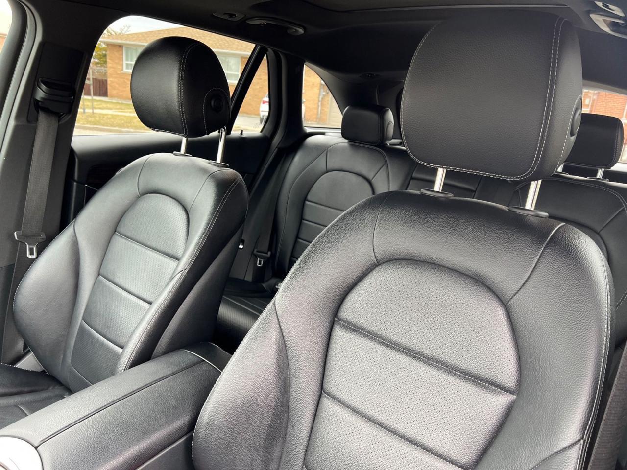 2016 Mercedes-Benz GL-Class GLC300 4MATIC - Photo #22
