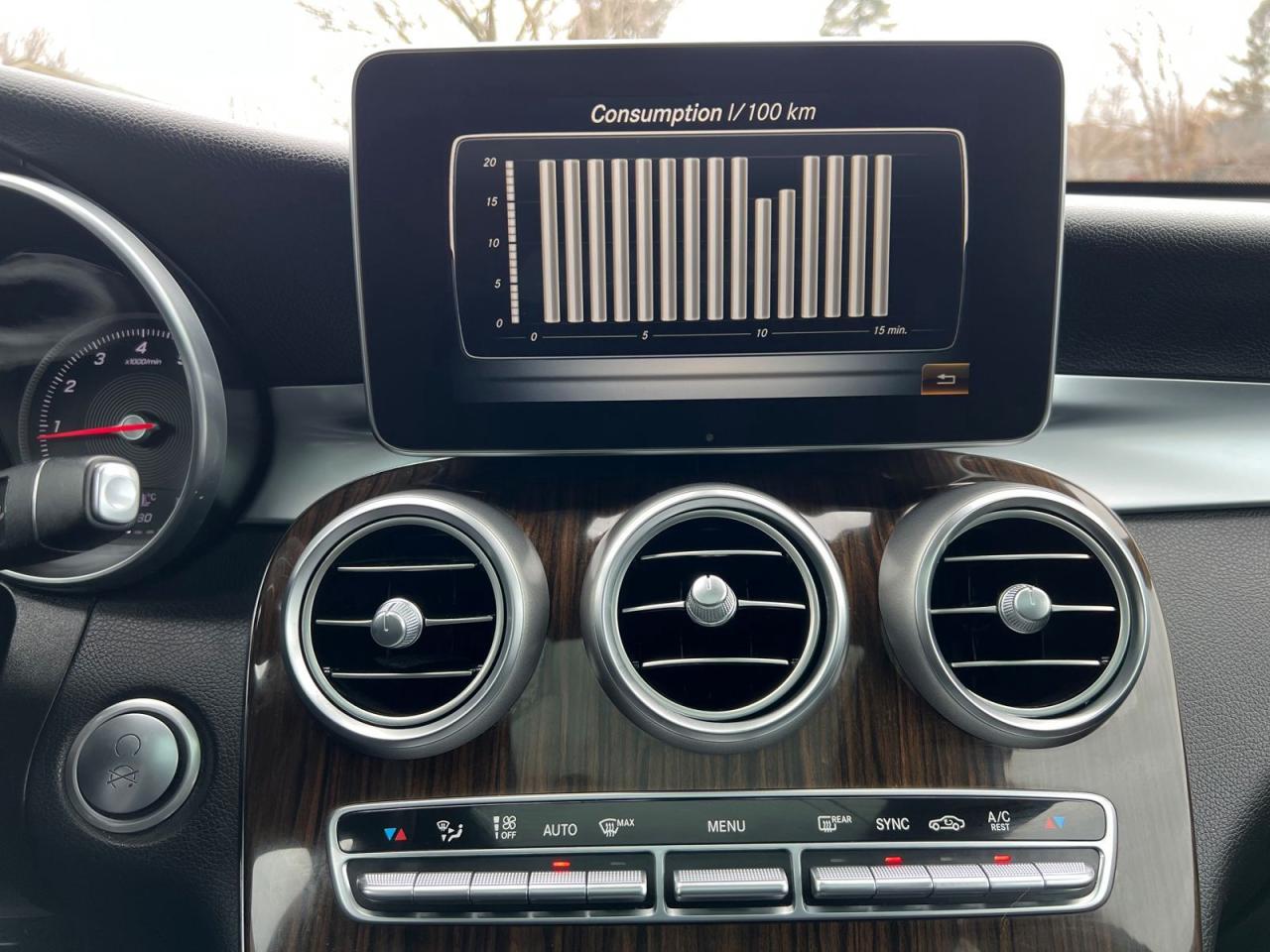 2016 Mercedes-Benz GL-Class GLC300 4MATIC - Photo #40
