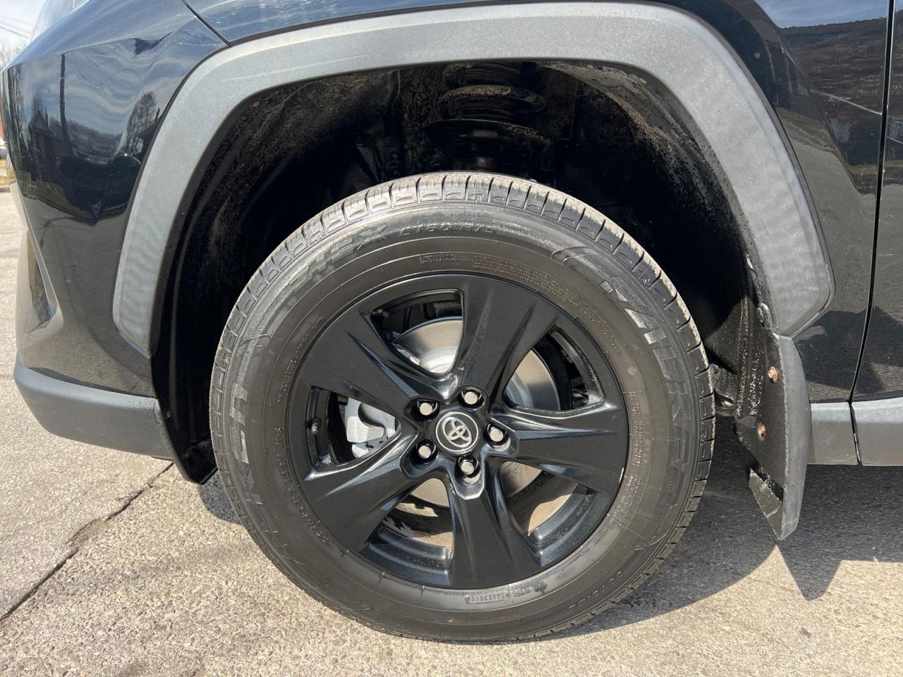 2019 Toyota RAV4 LE - Photo #8