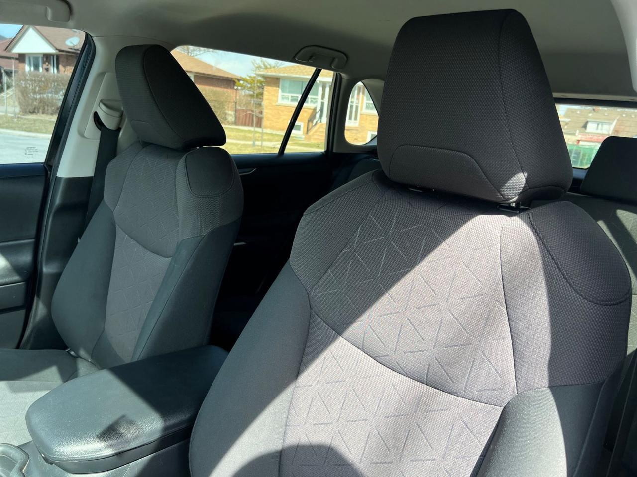 2019 Toyota RAV4 LE - Photo #18