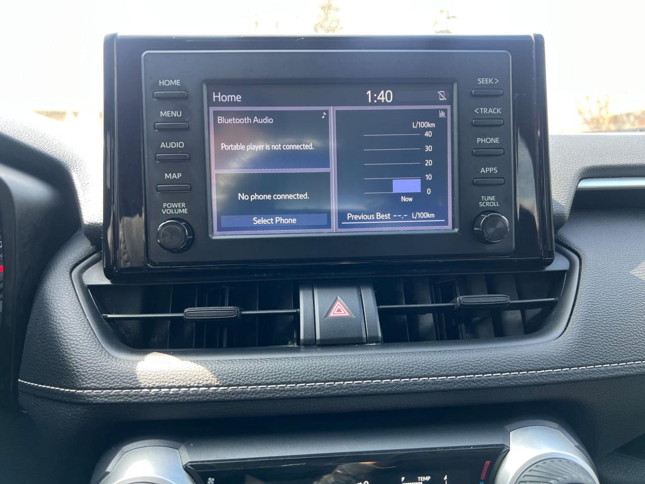 2019 Toyota RAV4 LE - Photo #25