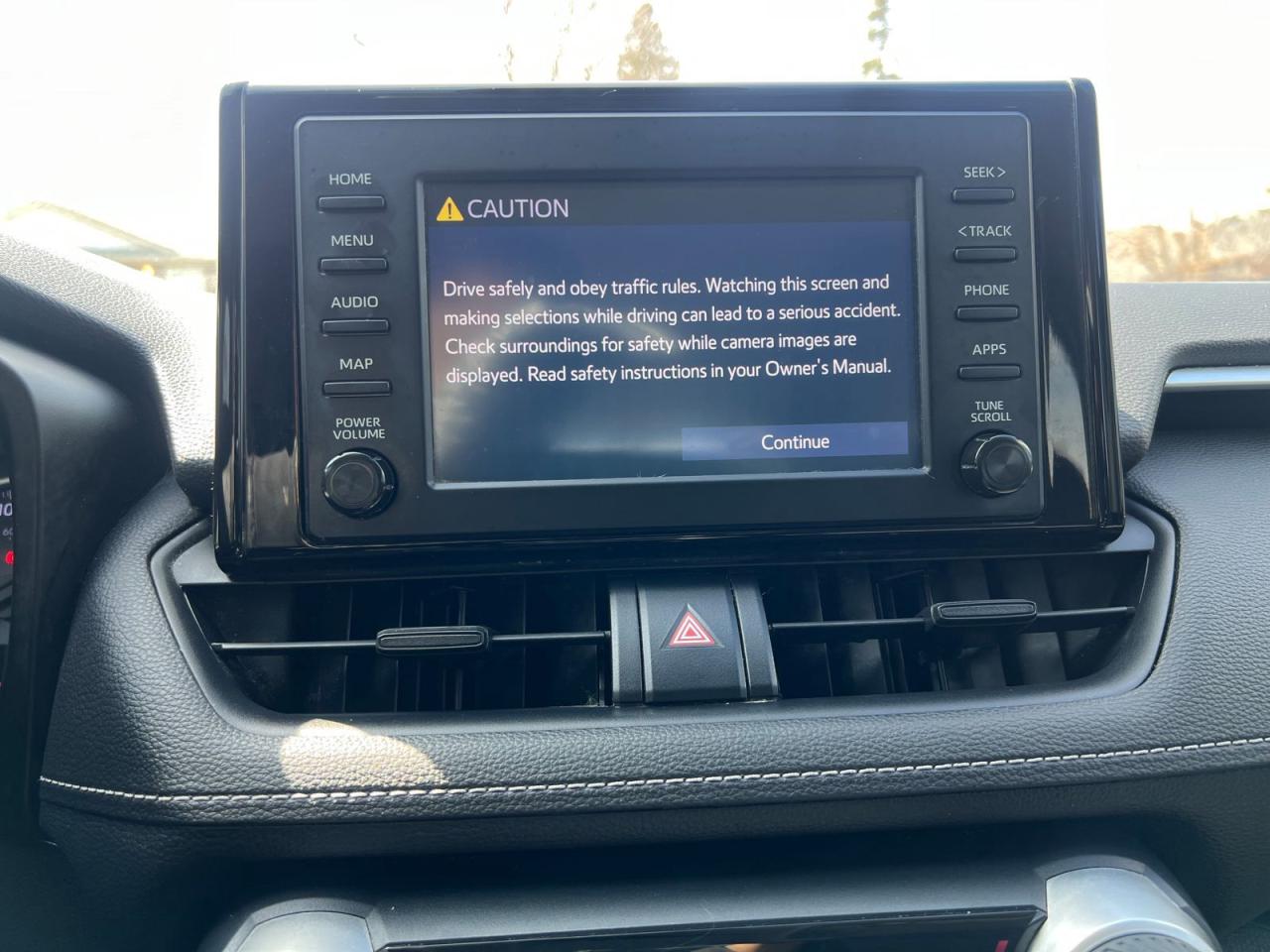 2019 Toyota RAV4 LE - Photo #31