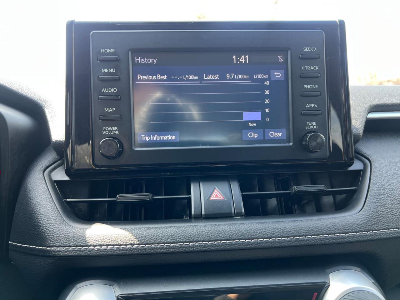 2019 Toyota RAV4 LE - Photo #32