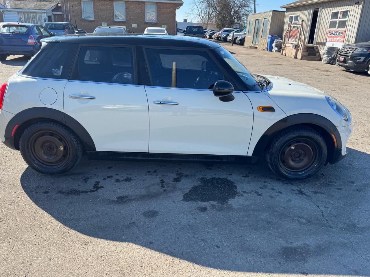 2015 MINI Cooper 2 SET WHEELS, SUNROOF, AUTO, LEATHER, LOADED, CERT - Photo #6
