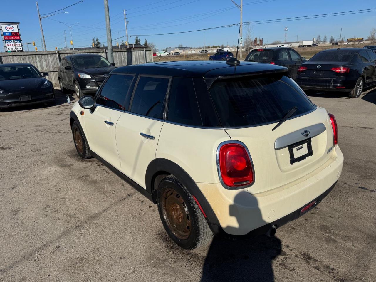 2015 MINI Cooper 2 SET WHEELS, SUNROOF, AUTO, LEATHER, LOADED, CERT - Photo #3