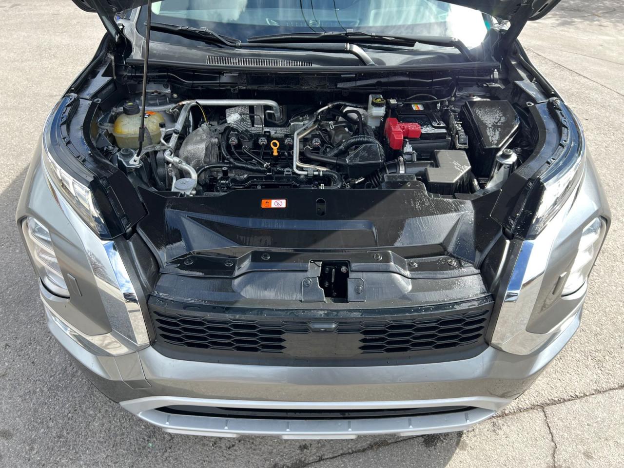 2022 Mitsubishi Outlander SE 4WD - Photo #6