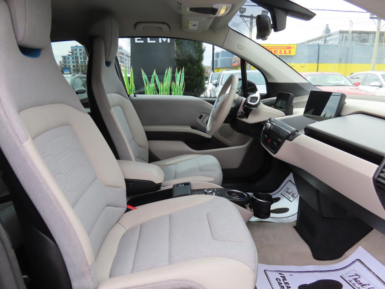 2015 BMW i3 HB - ELECTRIC - NO ACCIDENTS - NAVIGATION ! Photo