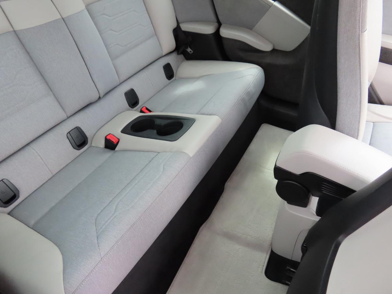 2015 BMW i3 HB - ELECTRIC - NO ACCIDENTS - NAVIGATION ! Photo