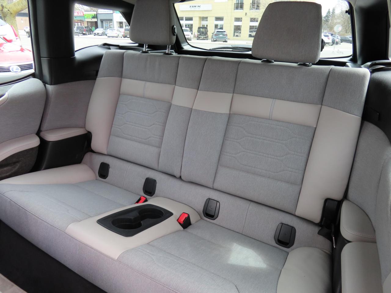 2015 BMW i3 HB - ELECTRIC - NO ACCIDENTS - NAVIGATION ! Photo