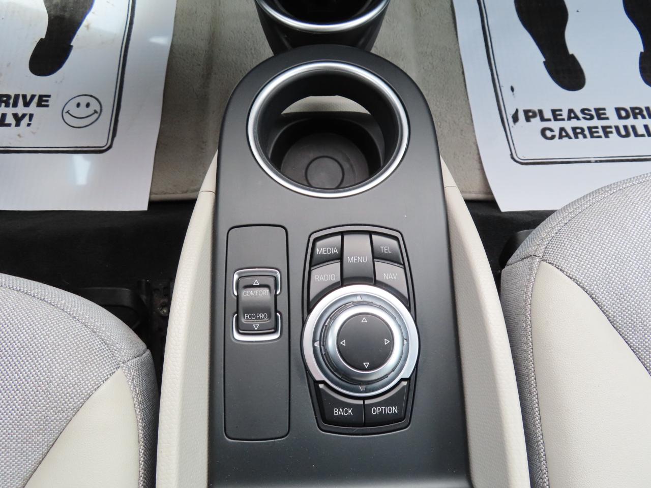 2015 BMW i3 HB - ELECTRIC - NO ACCIDENTS - NAVIGATION ! Photo