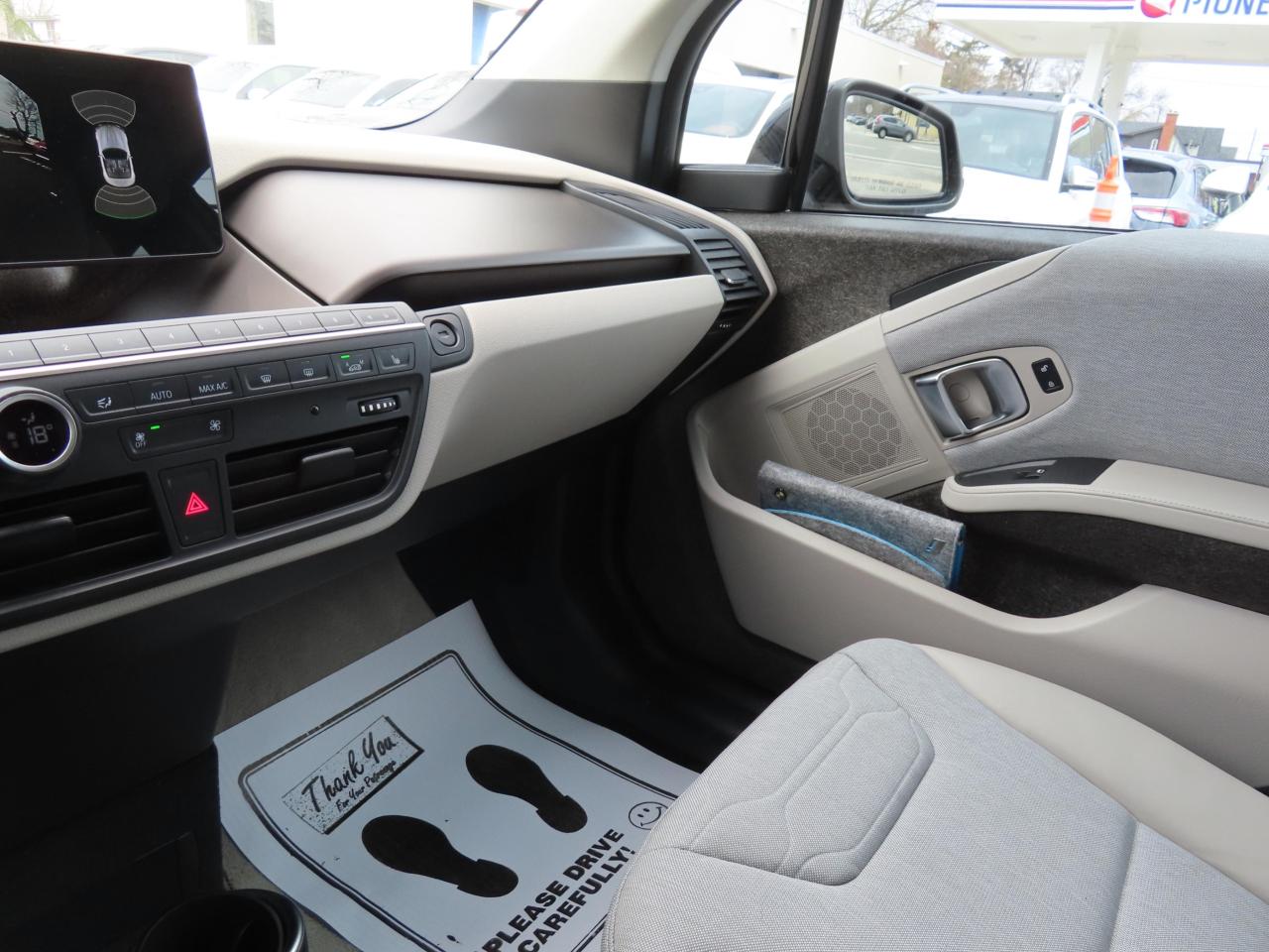 2015 BMW i3 HB - ELECTRIC - NO ACCIDENTS - NAVIGATION ! Photo