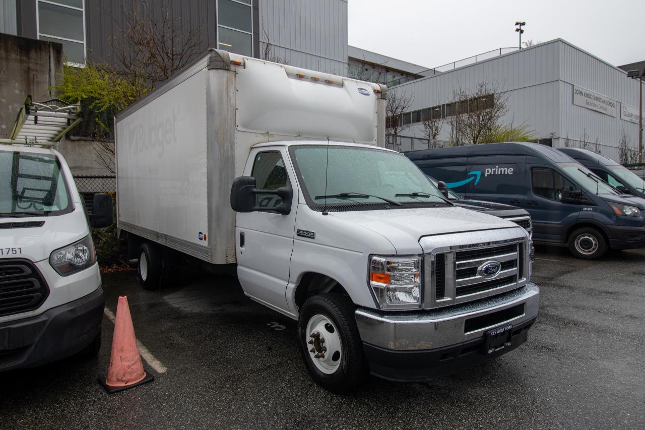 2022 Ford Econoline Super Duty VAN Photo