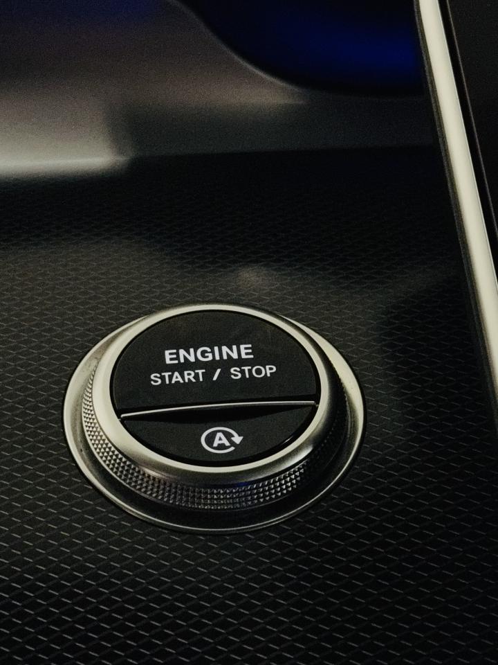 2022 Mercedes-Benz C300 C300 4MATIC Sedan - Photo #14