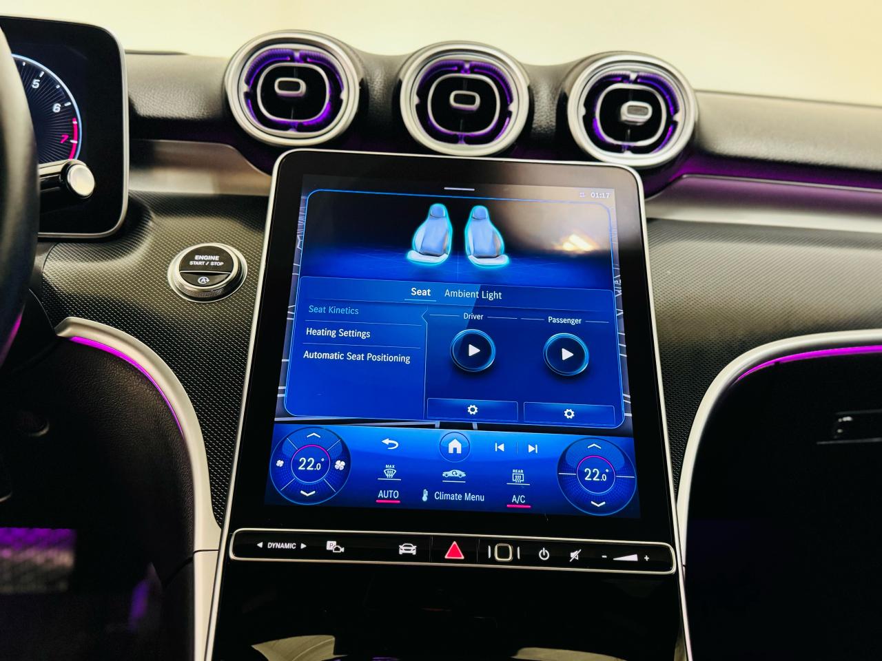 2022 Mercedes-Benz C300 C300 4MATIC Sedan - Photo #19