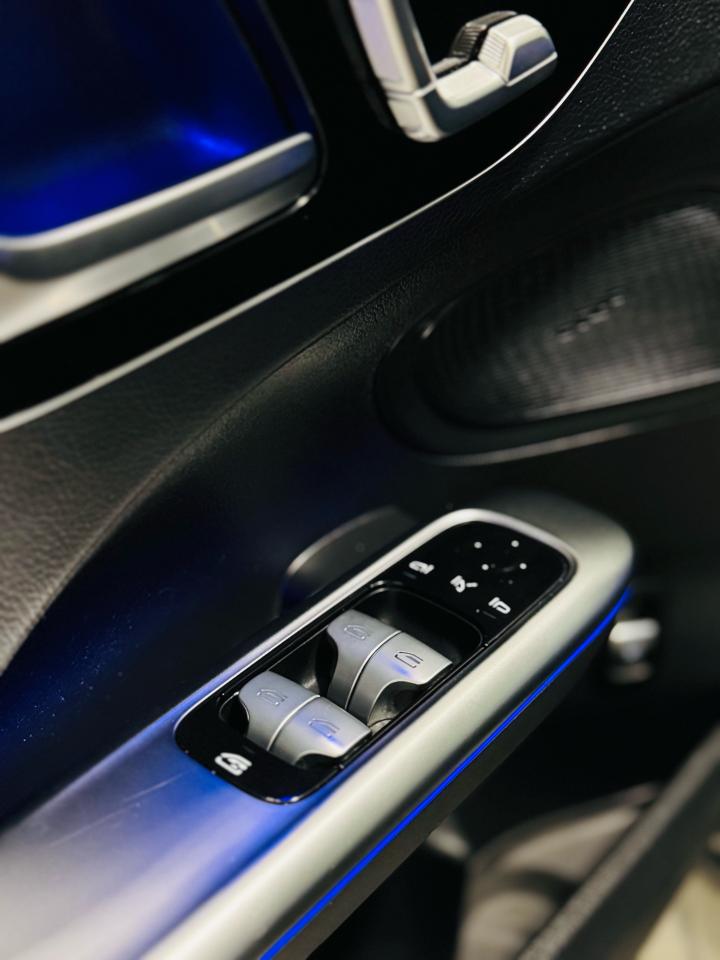 2022 Mercedes-Benz C300 C300 4MATIC Sedan - Photo #8