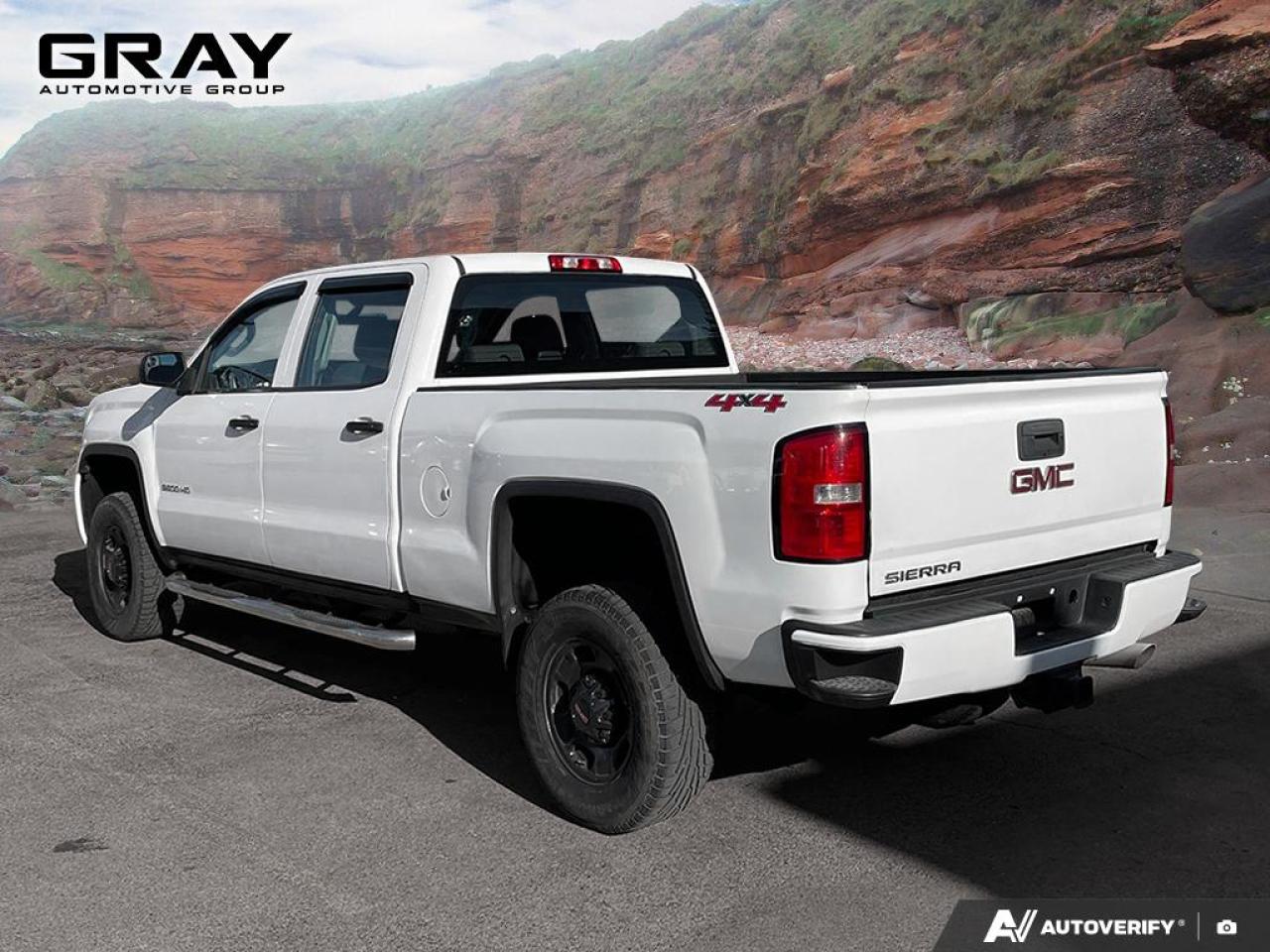 2015 GMC Sierra 2500 SLE/4x4/Crew/CERTIFIED Photo