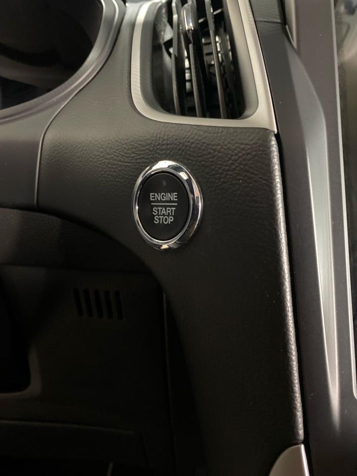 2022 Ford Edge SEL AWD Photo