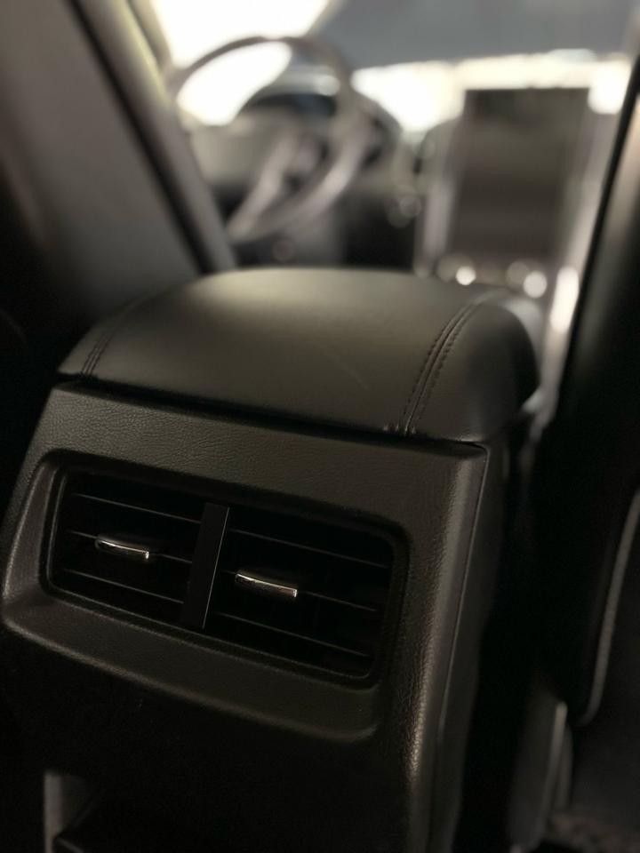 2022 Ford Edge SEL AWD Photo